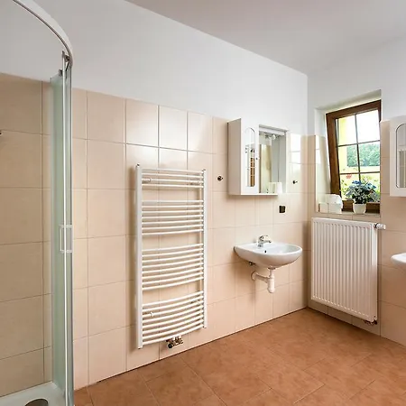 U Sevcu 招待所 3*